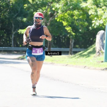 Runner Photo 1739620