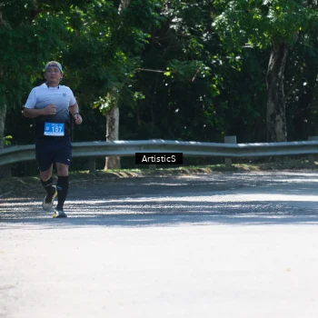 Runner Photo 1739714