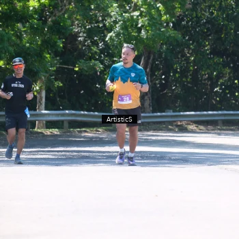 Runner Photo 1739777