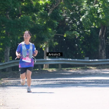 Runner Photo 1739803