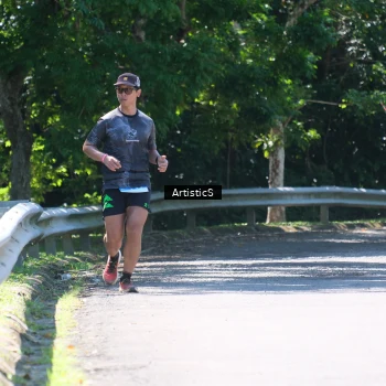 Runner Photo 1739814