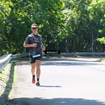 Runner Photo 1739826