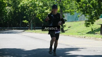 Runner Photo 1740293