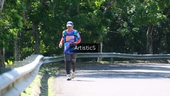 Runner Photo 1740301
