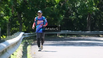 Runner Photo 1740308