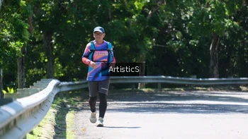 Runner Photo 1740309