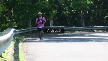 Runner Photo 1740342