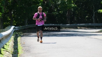 Runner Photo 1740357
