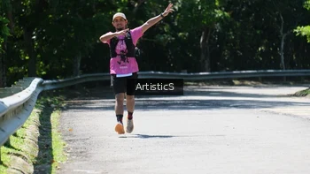 Runner Photo 1740363