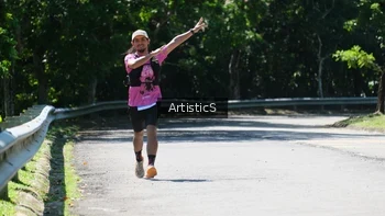 Runner Photo 1740366
