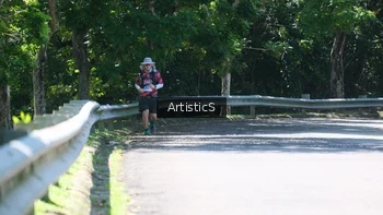 Runner Photo 1740372