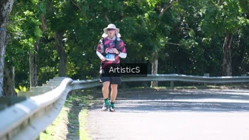 Runner Photo 1740374