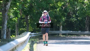 Runner Photo 1740378
