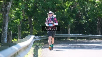Runner Photo 1740379
