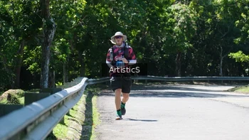 Runner Photo 1740389