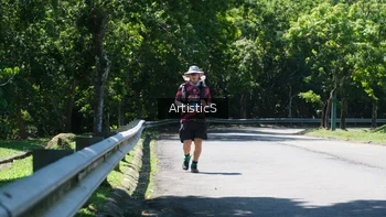 Runner Photo 1740394