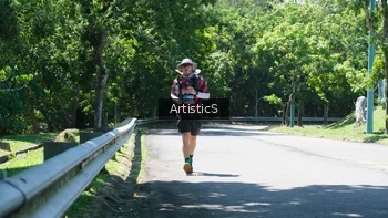 Runner Photo 1740397