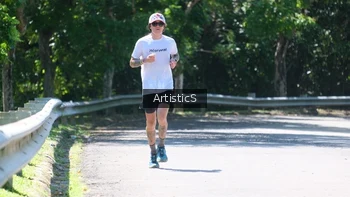 Runner Photo 1740406