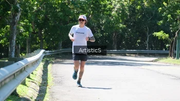Runner Photo 1740407