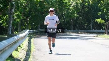 Runner Photo 1740408