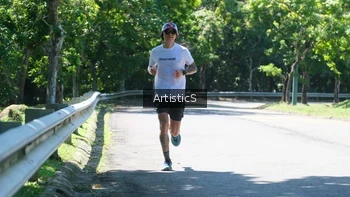 Runner Photo 1740416