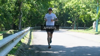 Runner Photo 1740421