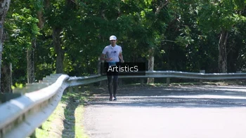Runner Photo 1740434