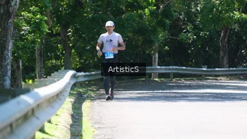 Runner Photo 1740435