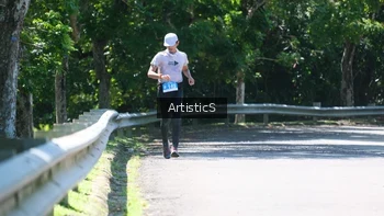 Runner Photo 1740437