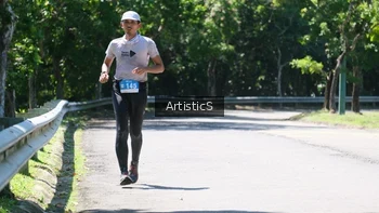 Runner Photo 1740448
