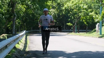 Runner Photo 1740458