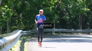 Runner Photo 1740468