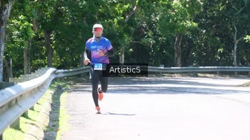Runner Photo 1740469