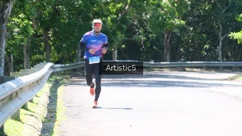 Runner Photo 1740470