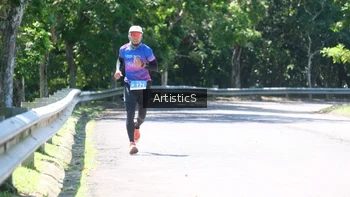 Runner Photo 1740471