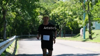 Runner Photo 1740489