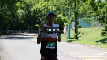 Runner Photo 1740494