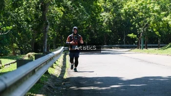 Runner Photo 1740500