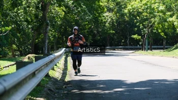 Runner Photo 1740501
