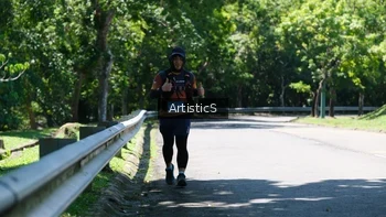 Runner Photo 1740504