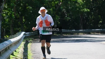 Runner Photo 1740527