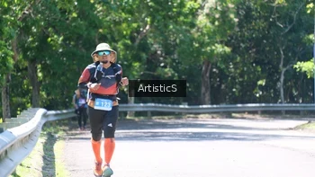 Runner Photo 1740534