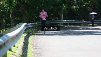 Runner Photo 1740788