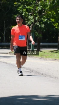 Runner Photo 1740830