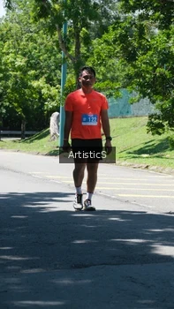 Runner Photo 1740840