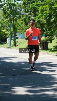 Runner Photo 1740844