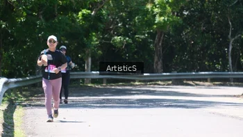 Runner Photo 1740899