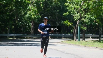 Runner Photo 1741461