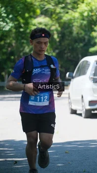 Runner Photo 1741478