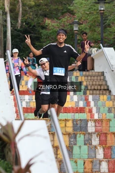 Runner Photo 1741738